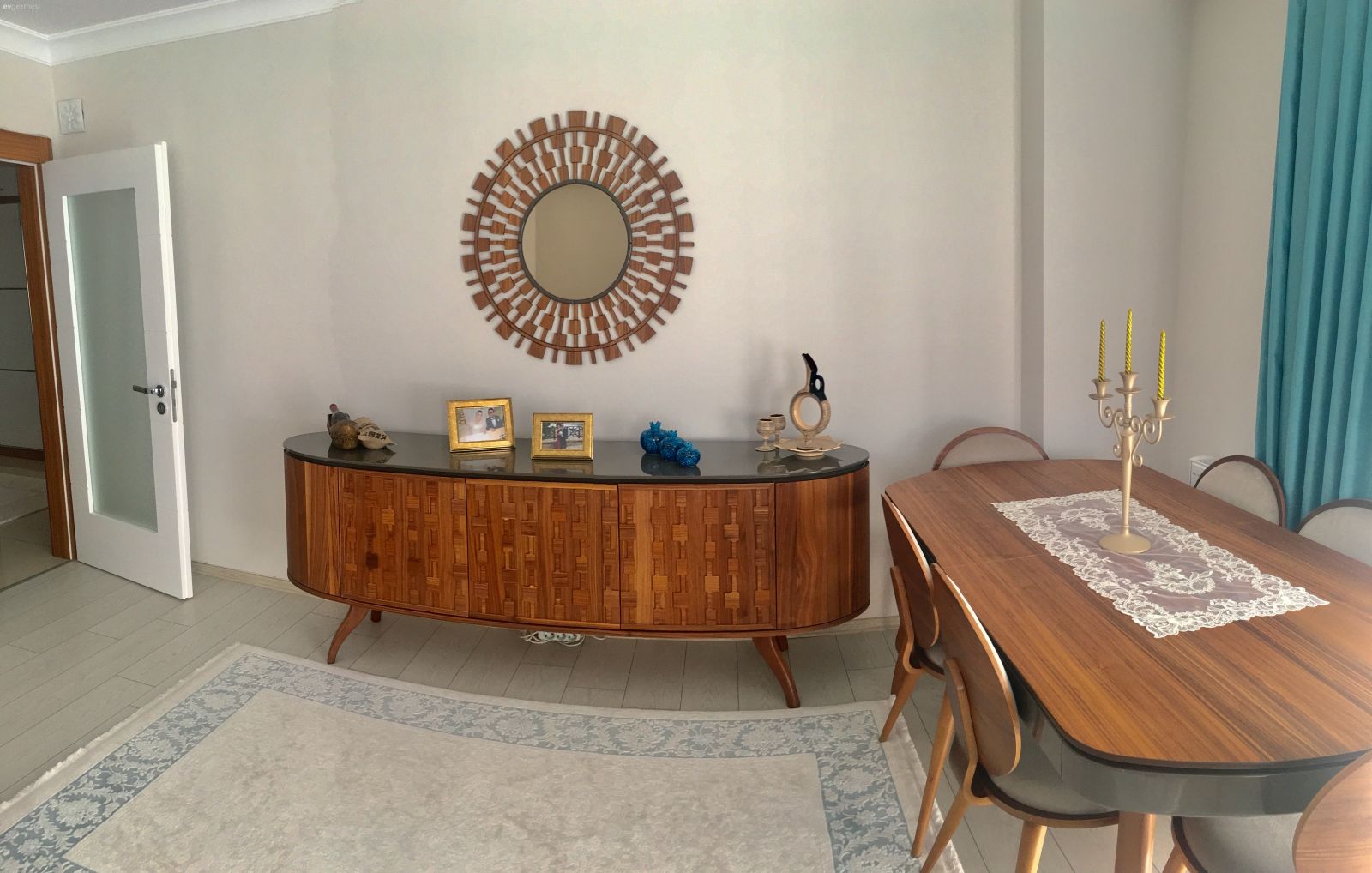 Ahşap Mobilya, Ayna, Halı, Konsol, Salon, Yemek Odası