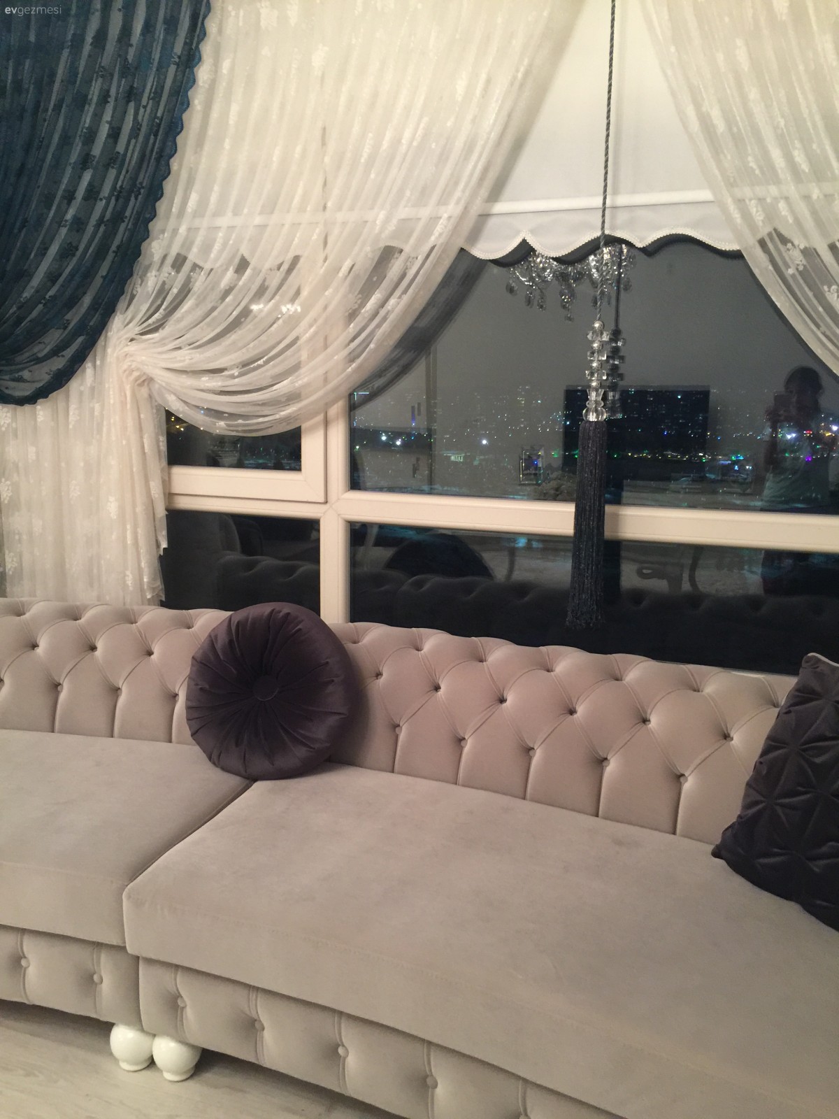 Salon, Kruvaze perde, Perde, Mor