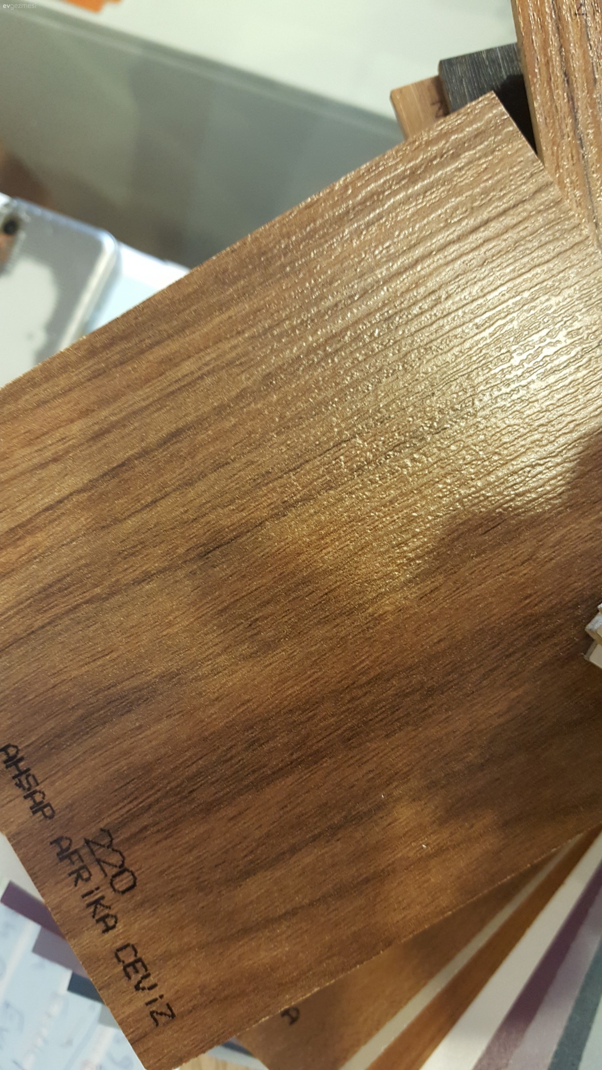 Sandalyeler le ilgili yardim