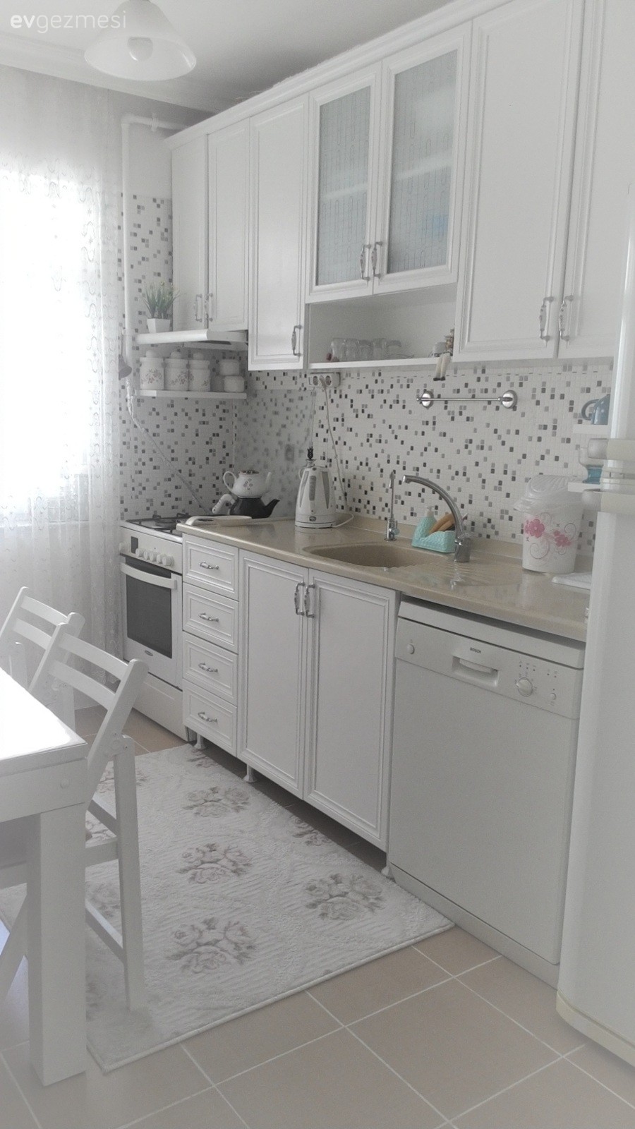 Masa örtüsü ve hali