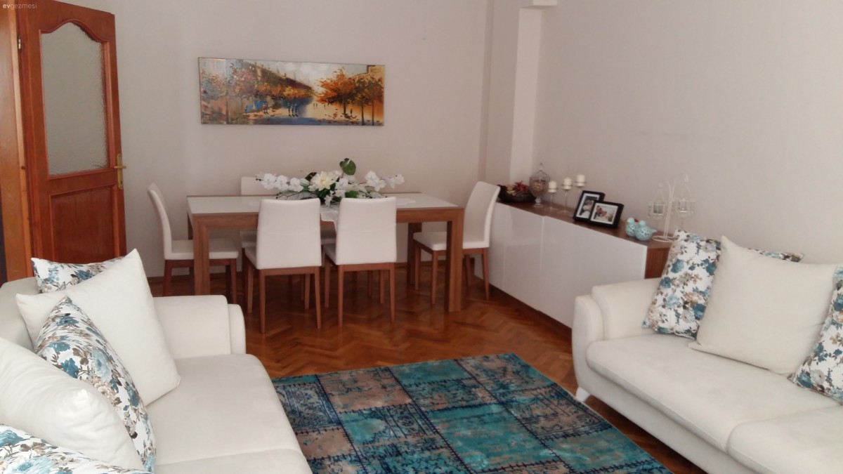 Salonumu dekora etmek istiyorum fikirlerinizi bekliyorum