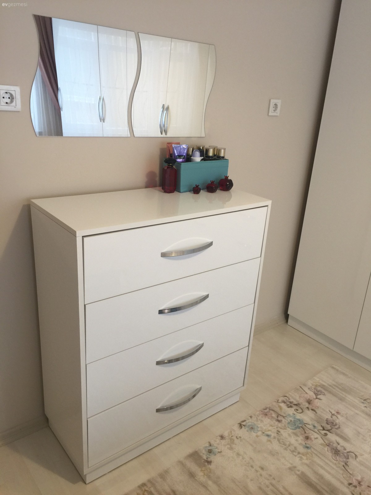 Sade ve sıcak yuvamız...