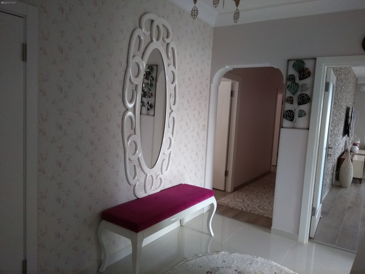 Antre, Ayna, Bank, Fuşya