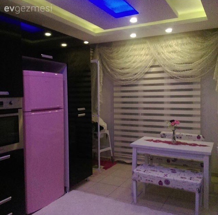 Mutfak, Mutfak masası, Pembe, Perde