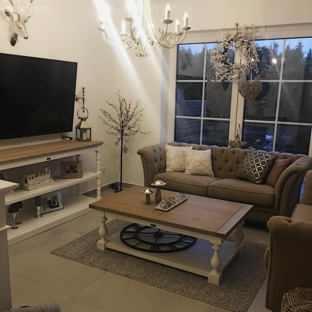 Salon, Tv ünitesi, Country, Halı, Doğal dekor, Avize, Kahverengi, Shabby chic, Salon avizesi