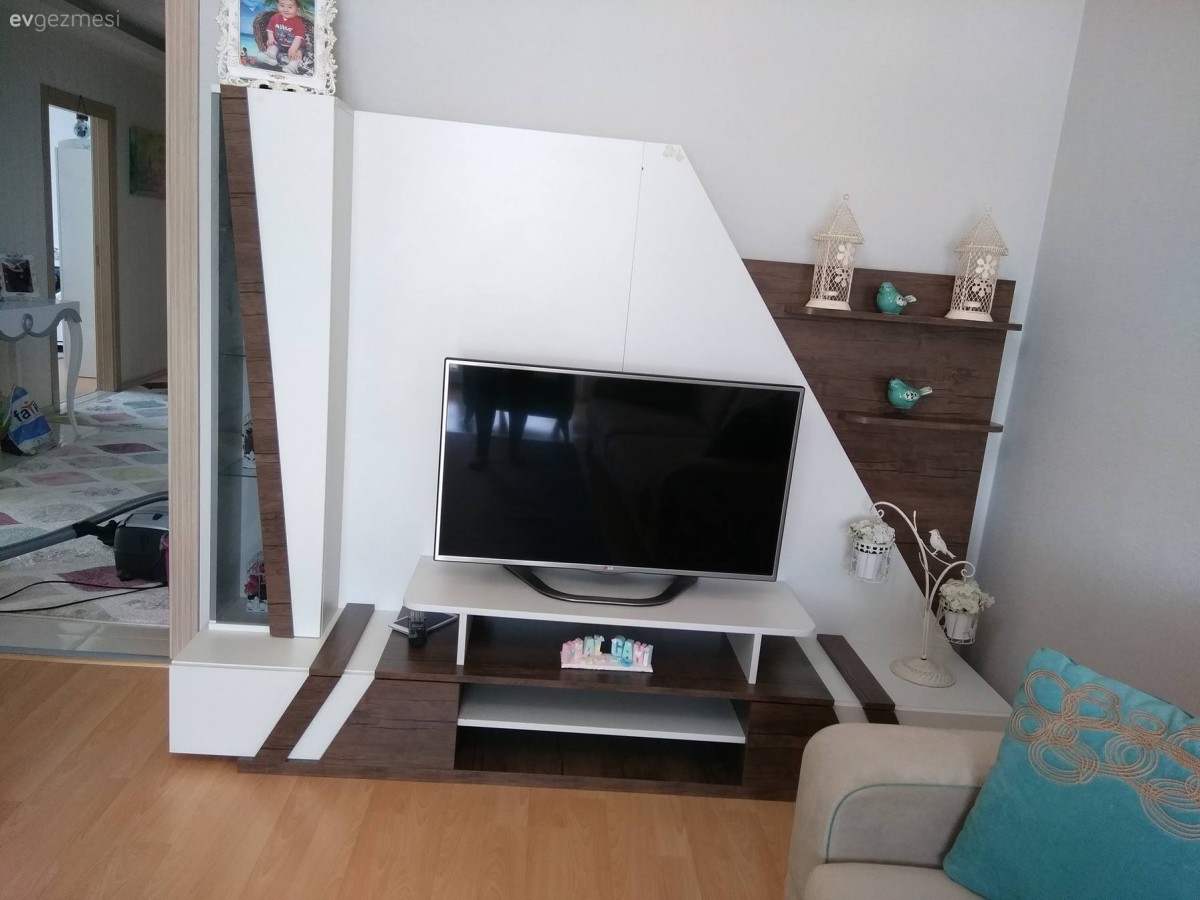 Oturma Odası, Tv ünitesi