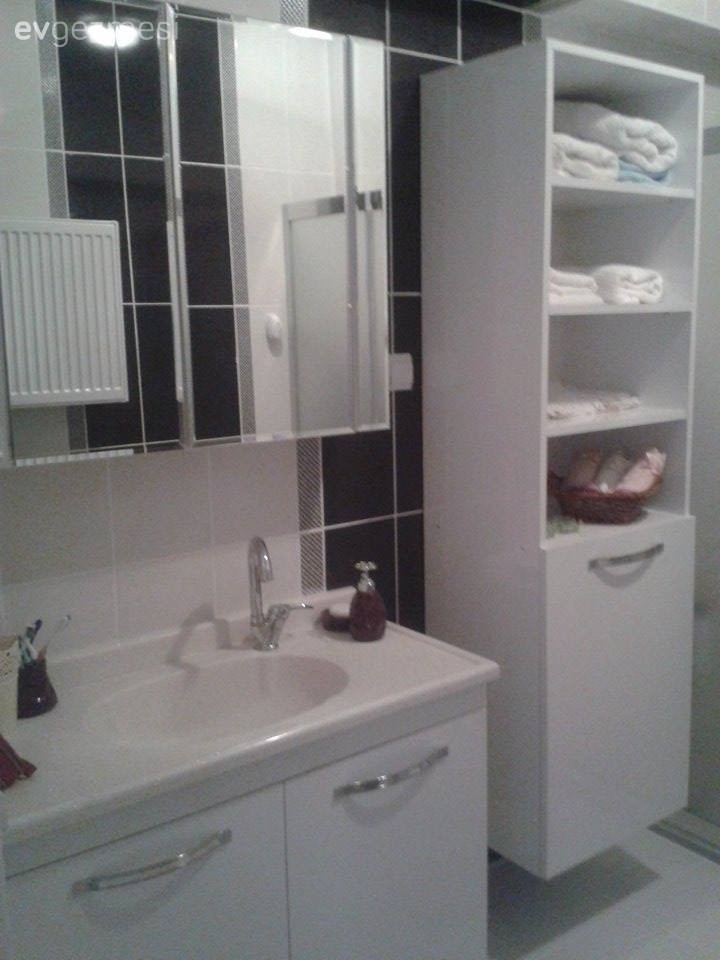 Yasemin hanımın monokrom krem renkle, sakin ve zarif evi..