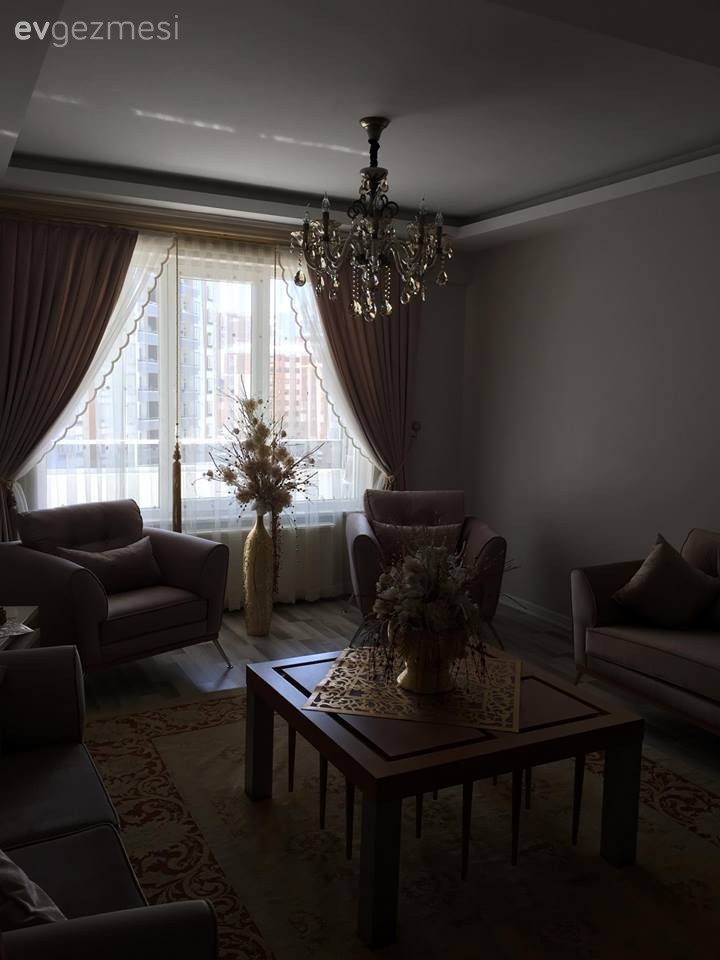 Avize, Orta sehpa, Perde, Salon, Aydınlatma