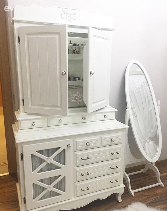 Country, Yatak Odası