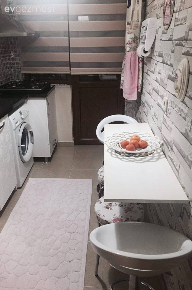 Kafiye hanımın siyah-beyazdan pastel tonlara, evinin dönüşümü..