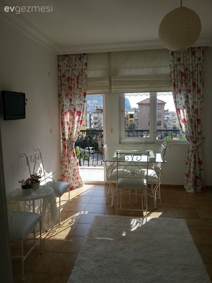 Mutfak, Mutfak masası, Perde