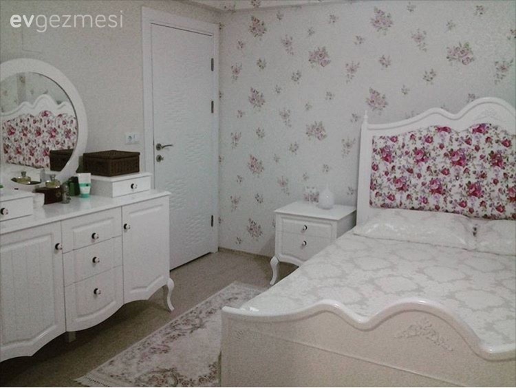 Çiçekli desen, Duvar kağıdı, Yatak Odası