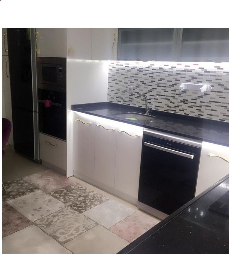 Beyaz mutfak, Halı, Mutfak