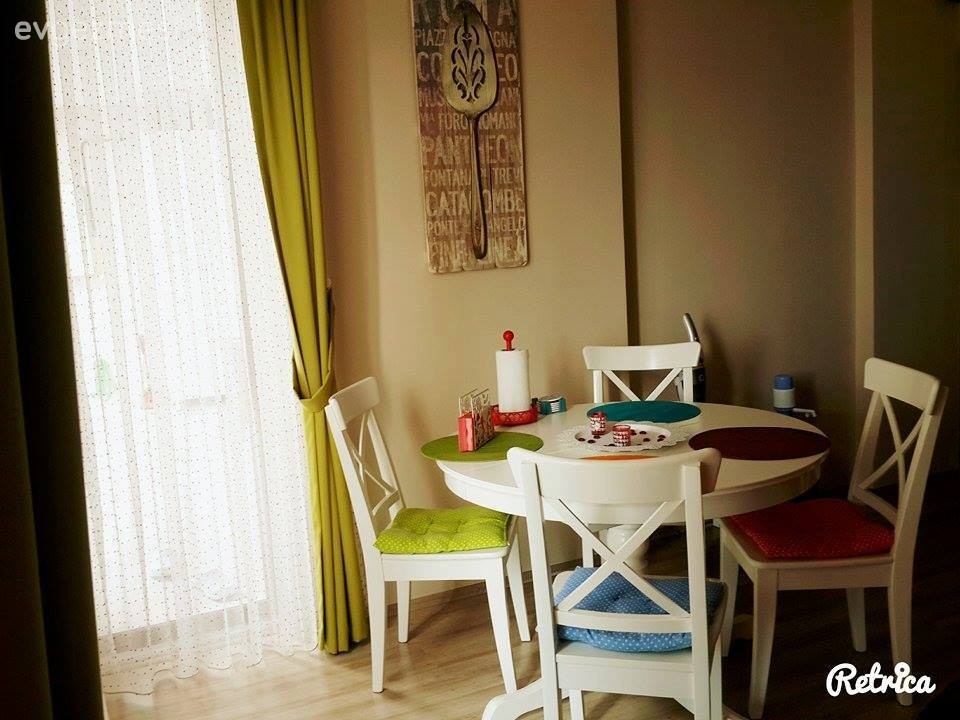 Kişisel dokunuşlarla dolu, cıvıl cıvıl bir mutfak!