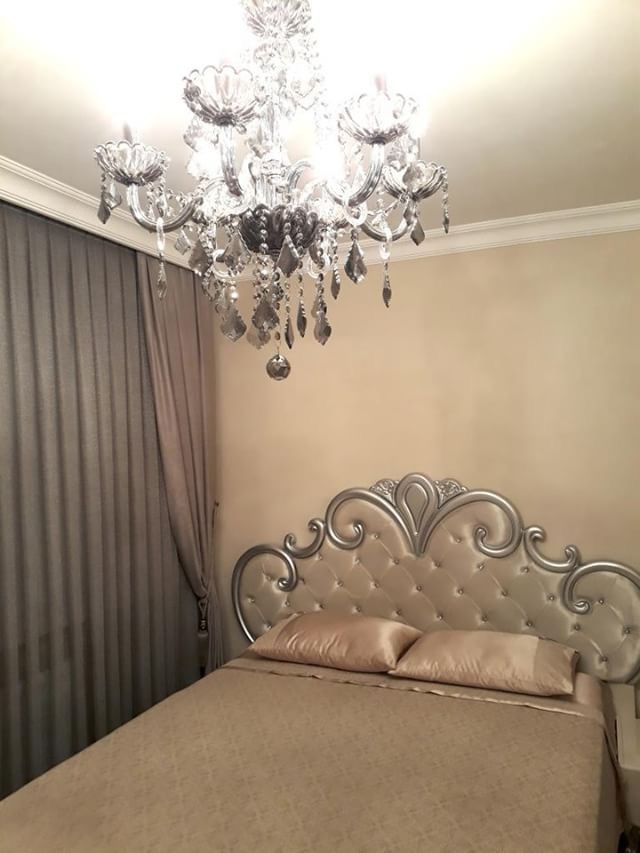 Yatak Odası, Yatak örtüsü, Avize