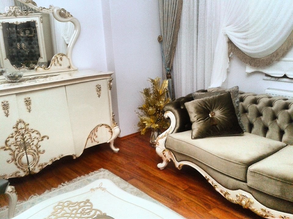 Hayrünnisa hanımın gösterişli ve şık salonu..