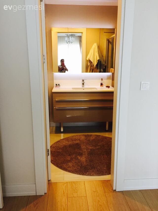 Gülçin hanımın turuncu vurgusu ile modern dekoru..