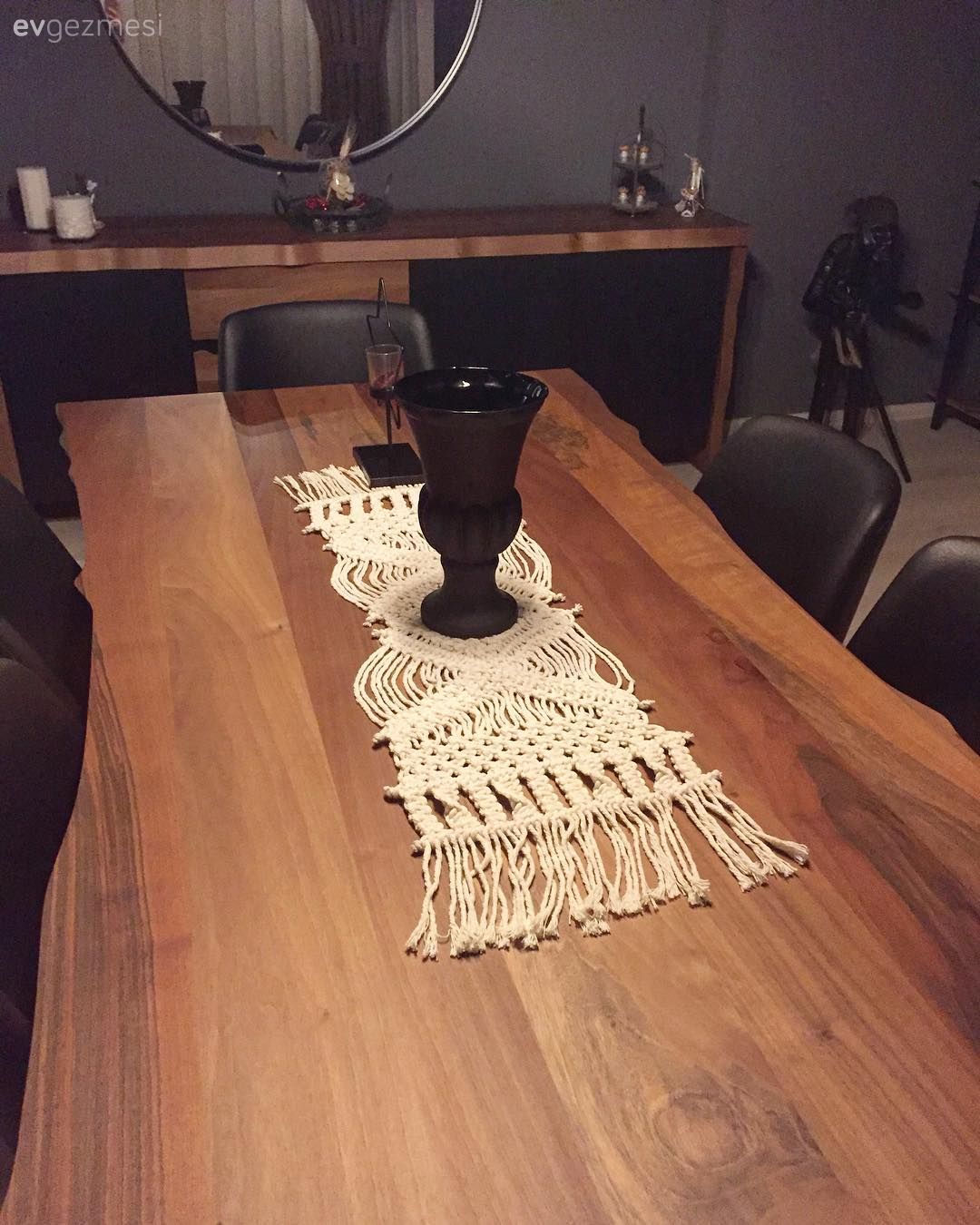 Bu Evde Stil Sahibi Parçalar Sıcak Dokularla Buluşuyor