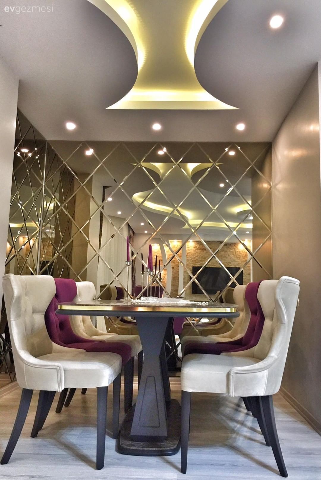 Bu Şık Salonda Klasik Stile Ritim Katılmış!