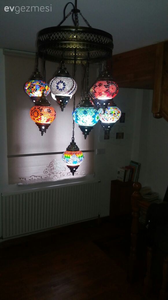 Özlem hanım ve eşinin emekleri ile restore ettikleri aile yadigarı evleri..