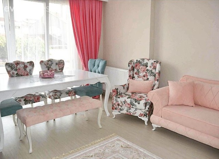 Bank, Berjer, Çiçekli desen, Fon perde, Pastel renkler, Pembe, Salon, Yemek Odası, Perde