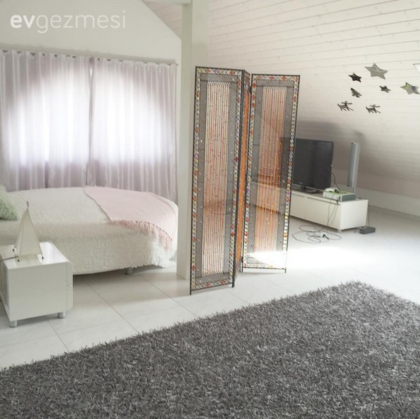 Çatı katı, Çocuk Odası