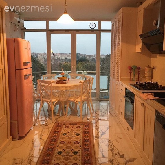 Halı, Mutfak, Pembe