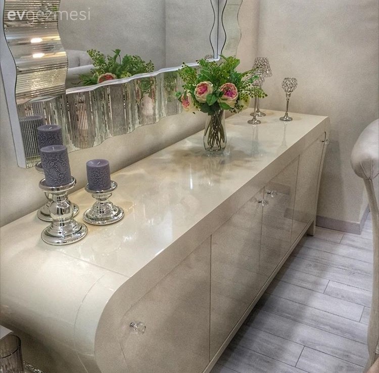 Öğretmen Sevcan hanımın mor vurgusu ile şık havaya bürünen evi..