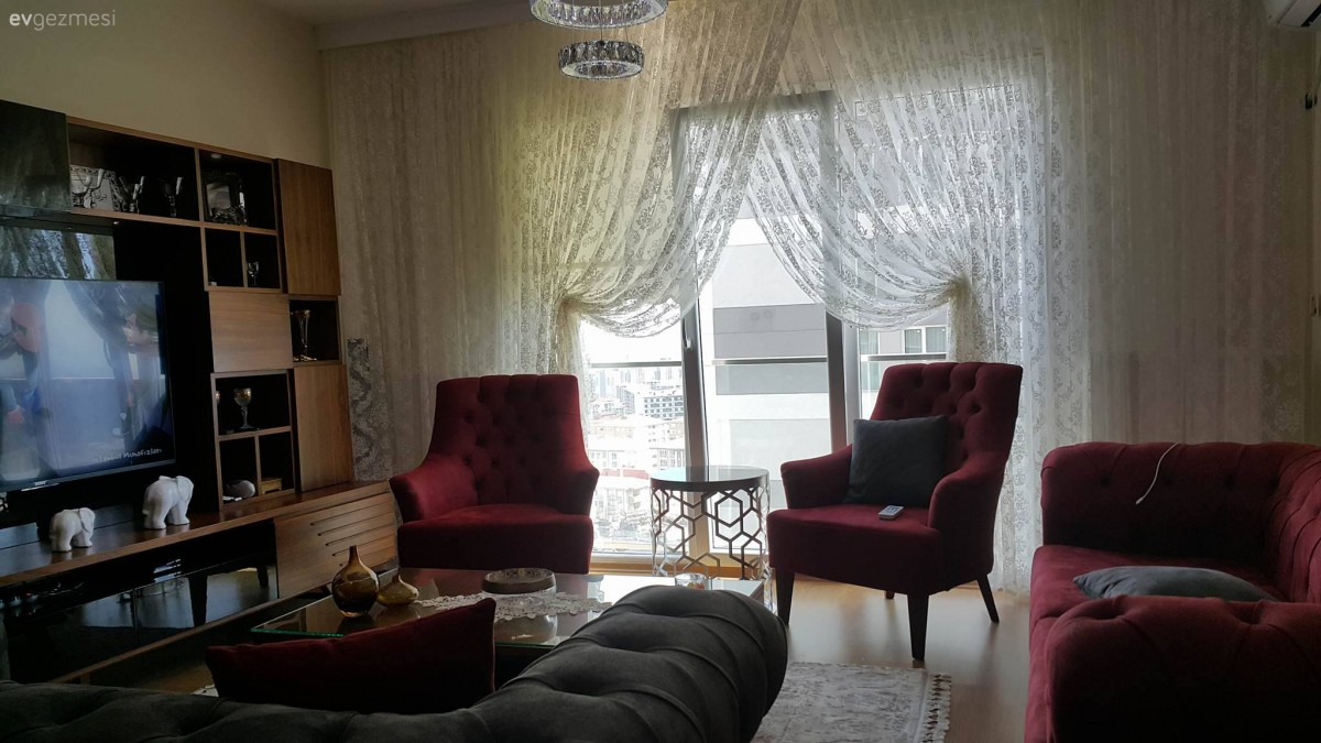 Seda hanımın sıcak ve sofistike salonu..