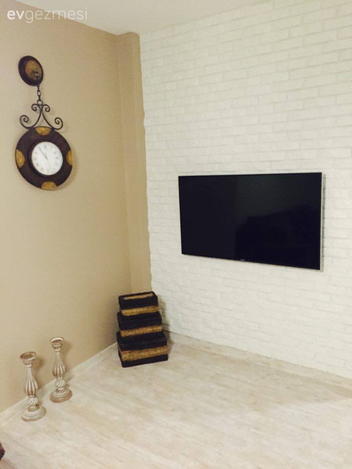 Kahverengi, Oturma Odası, Taş duvar