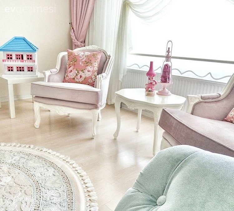 Berjer, Halı, Mavi, Pembe, Salon, Sehpa