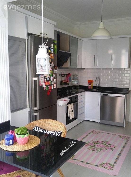 Bahar hanımın yeni taşındığı renkli ve özgün evi..