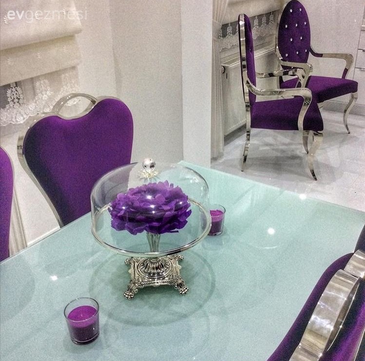 Mor, Mutfak, Masa dekoru