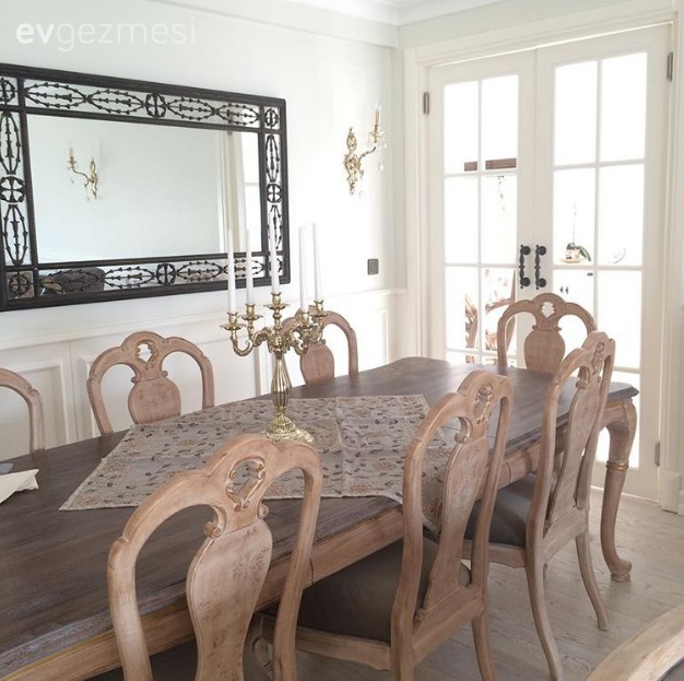 Nostaljik Şıklığın Hakim Olduğu Harika Bir Ev!