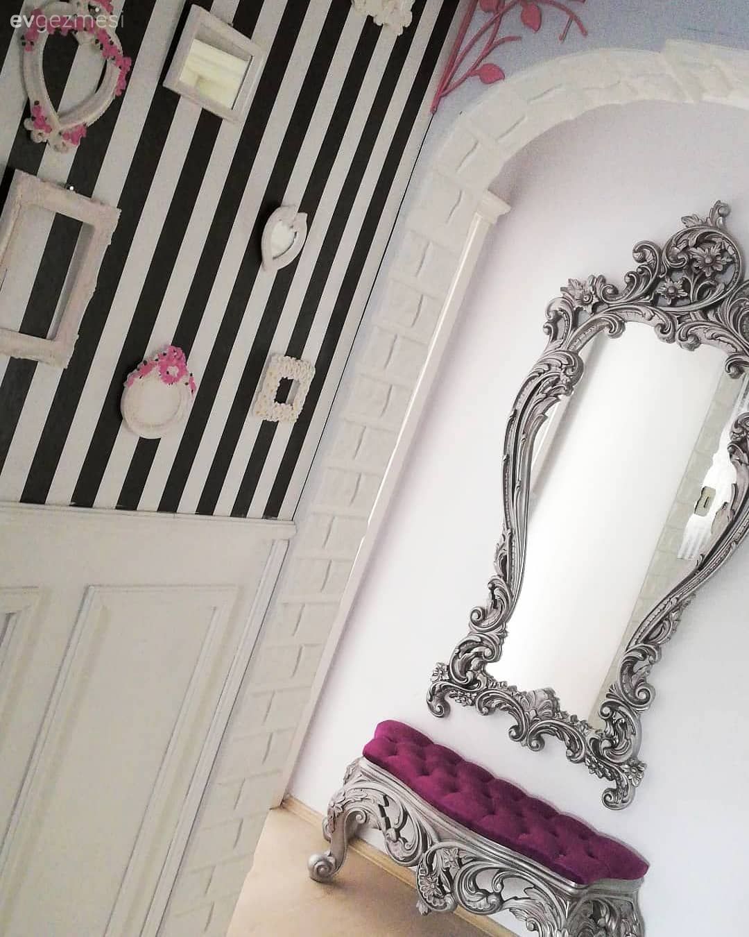 Antre, Siyah- Beyaz, Çizgili desen, Puf, Gümüş, Ayna, Duvar çıtalama