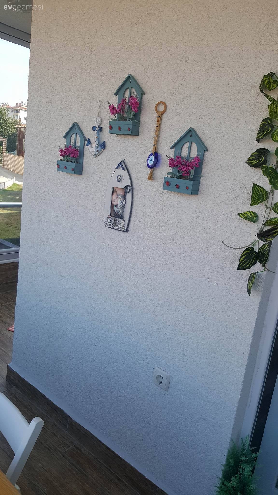 Açelya hanımın keyifli evinin mutfak ve balkonundan kareler..