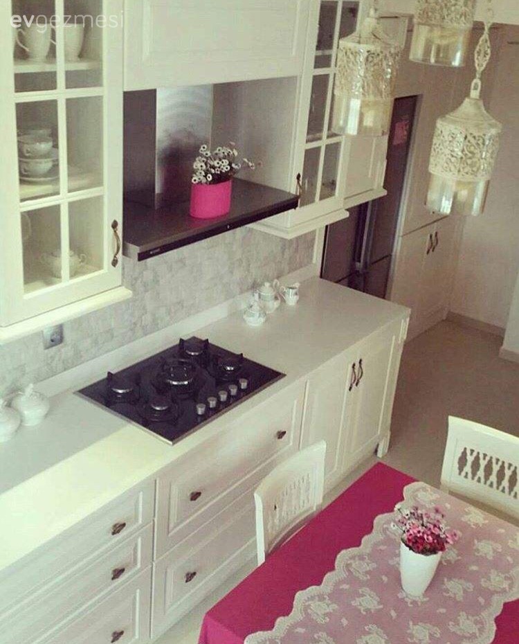 Beyaz mutfak, Mutfak, Pembe
