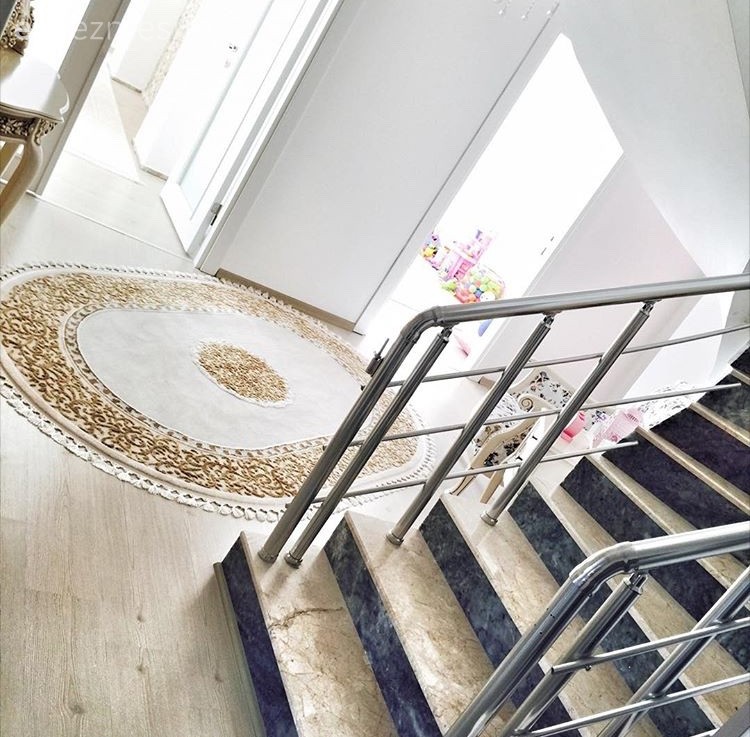 Altın, Antre, Halı, Merdiven