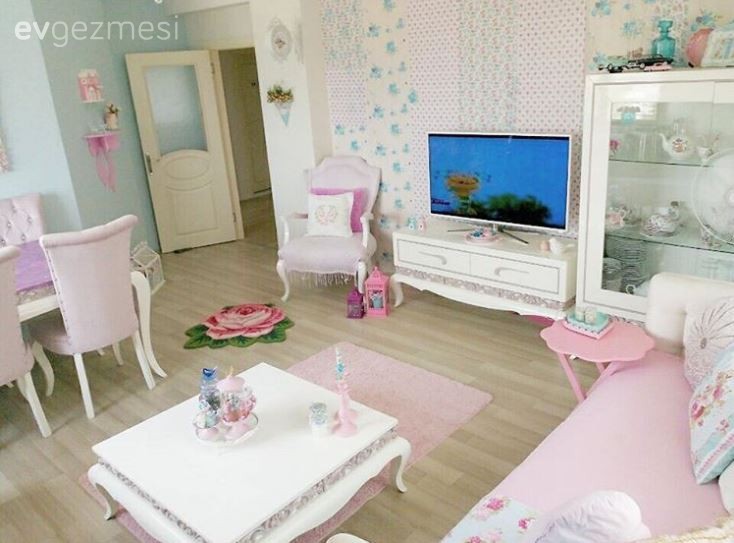 Dilara hanımın tatlı ve enerjik evi..