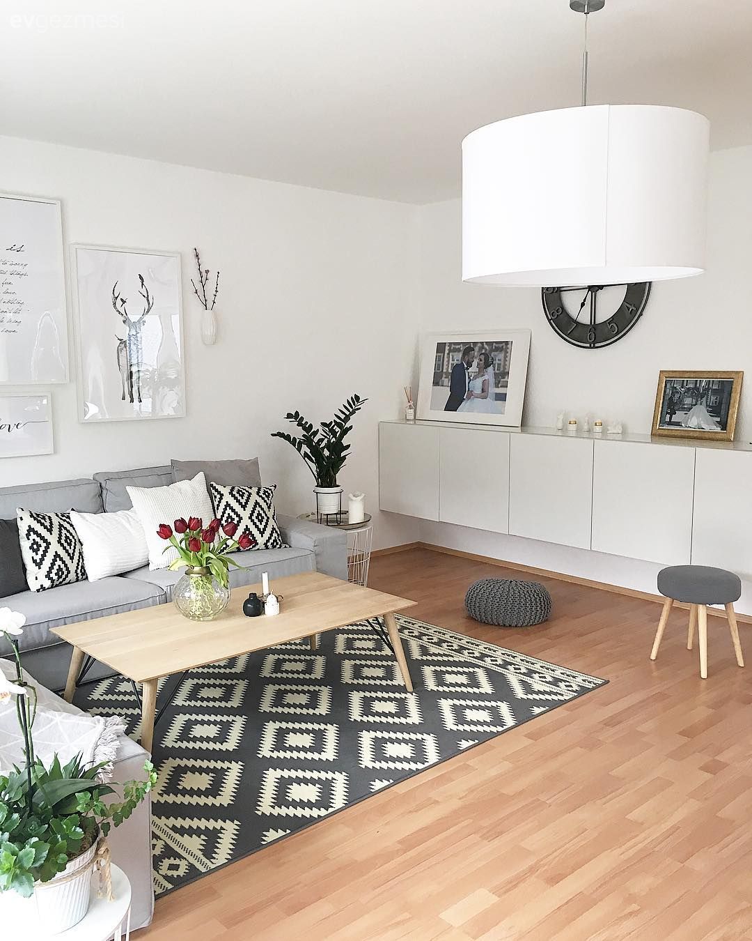 Salon, Konsol, Duvar saati, Orta sehpa, Ahşap Mobilya, Gri