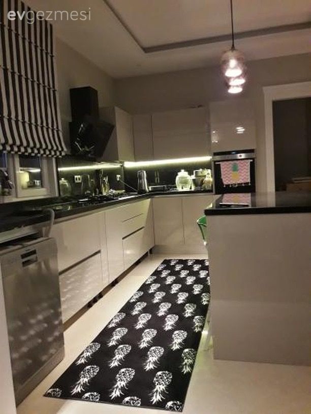 Mutfak, Ada mutfak, Mutfak Avize Modelleri, Mutfak halısı, Halı, Modern mutfak, Asma tavan, Mutfak perdesi, Kulpsuz mutfak dolabı, Krem mutfak