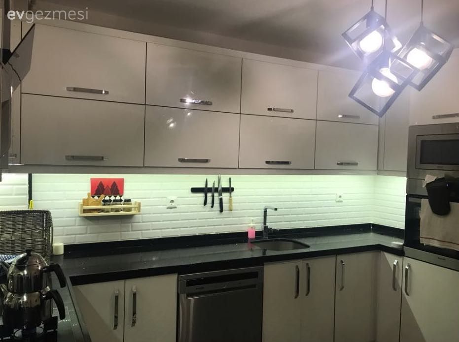 Kapsamlı Tadilat Bu Yıpranmış Evin Potansiyelini Ortaya Çıkarmış