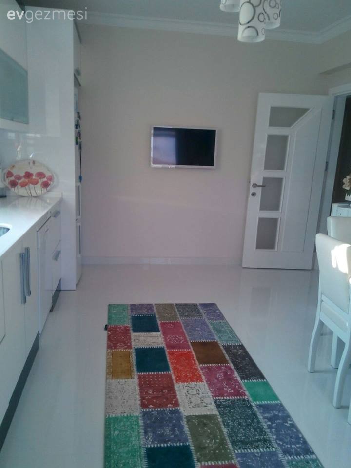 Beyaz mutfak, Halı, Mutfak