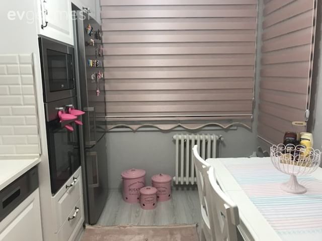 Beyaza neşe katan detaylar. İrem hanımın mutfağı..