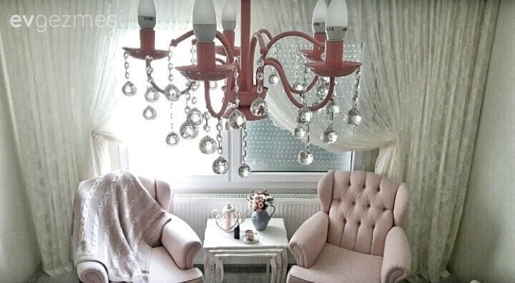 Avize, Berjer, Oturma Odası, Perde, Aydınlatma