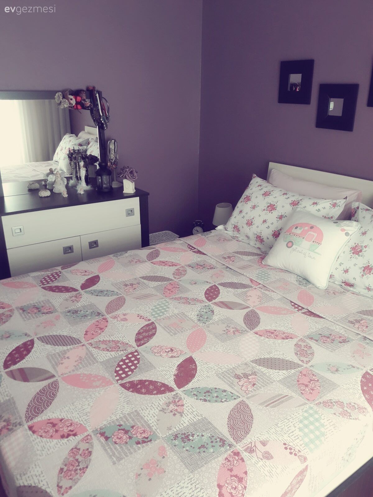 Kahverengi, Yatak Odası