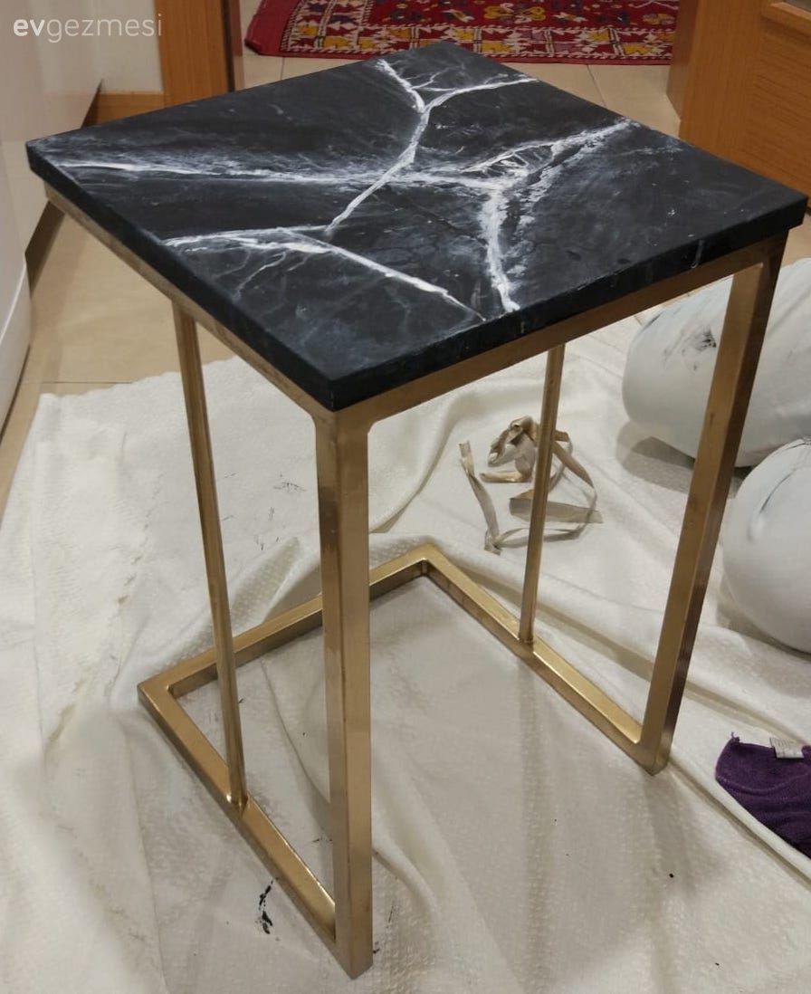 Sehpaları mermer efektiyle boyadık!