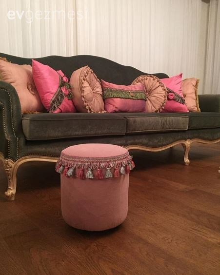 Derya hanımın klasik stilin hakimiyetinde, göz alıcı dekoru..