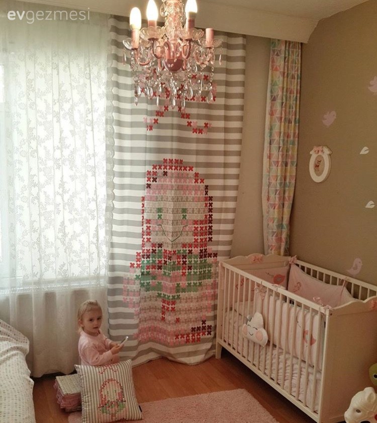 Çocuk Odası, Perde