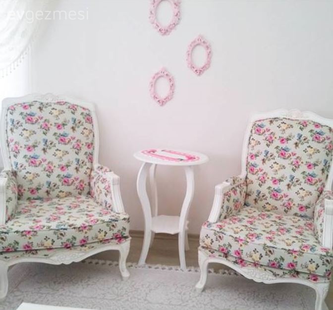 Cansu hanımın mutlu renklerle dinamik ve tatlı salonu..